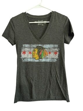 Chicago Blackhawks Gray V-neck T-shirt The Original Retro Brand Women’s Size S